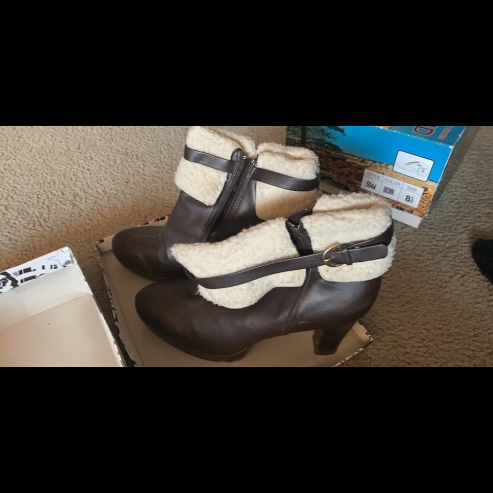 Brown heels, soft lining